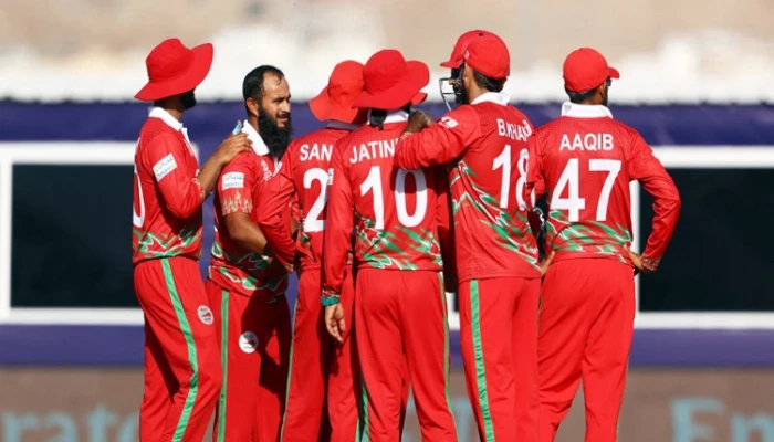 ৬-রানে-৫-উইকেট,-পিএনজিকে-হঠাৎ-ধসিয়ে-দিলো-ওমান